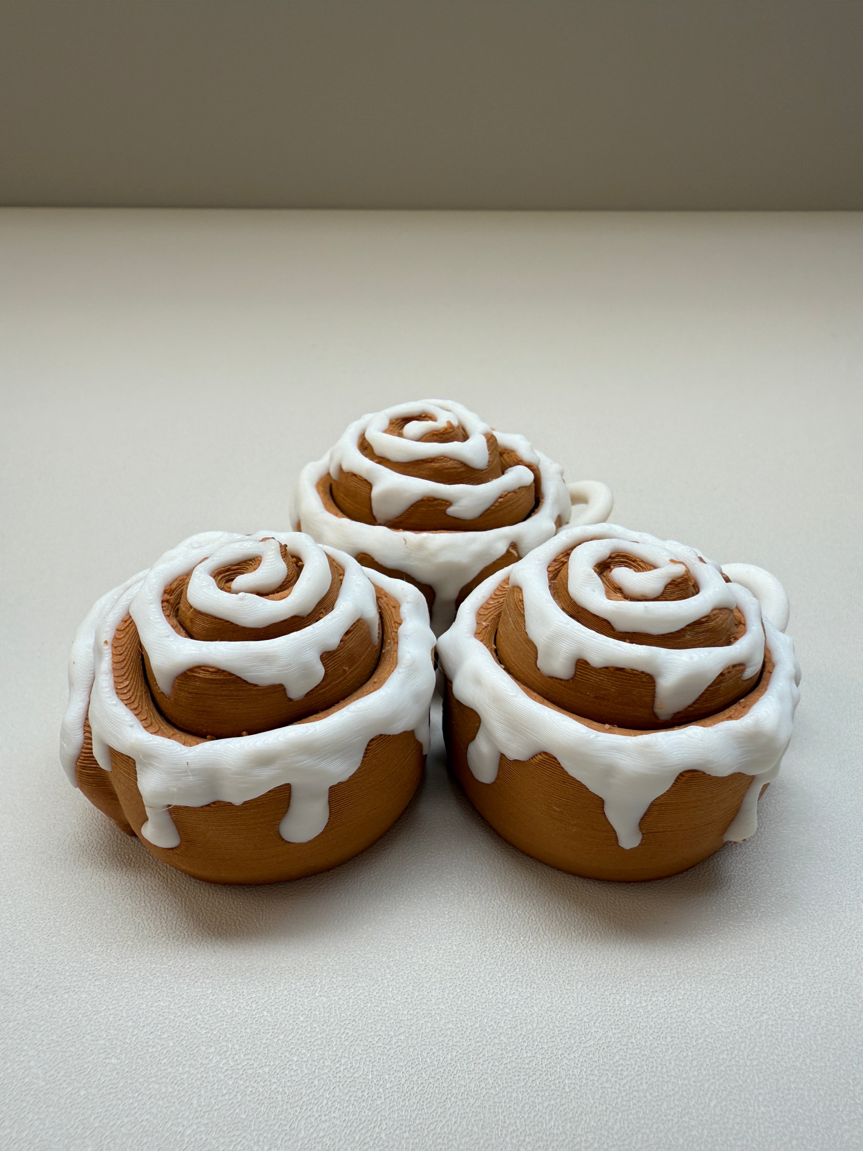 Cinnamon Roll Keyring Clicker