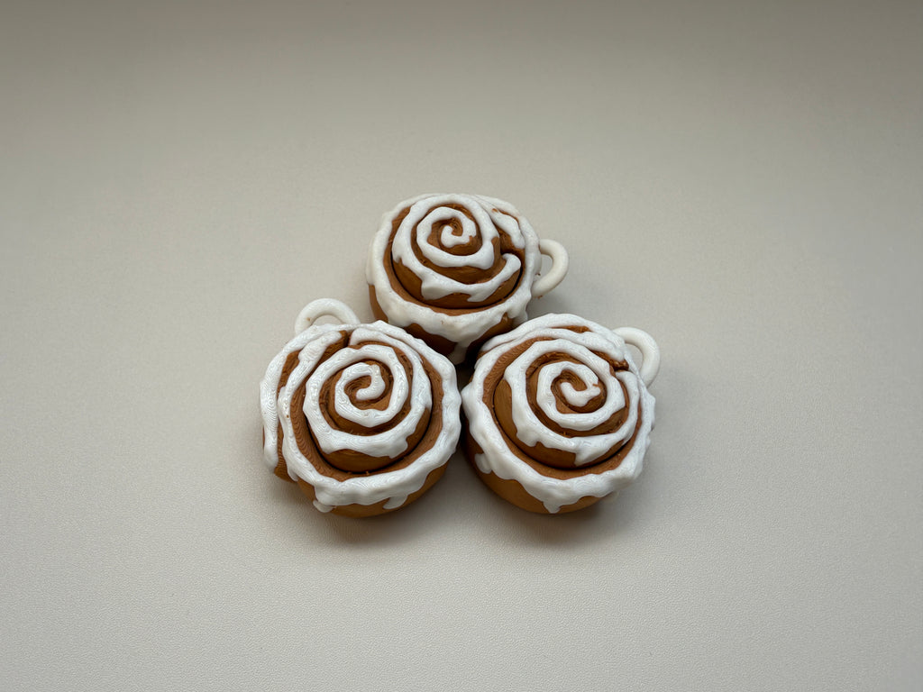 Cinnamon Roll Keyring Clicker