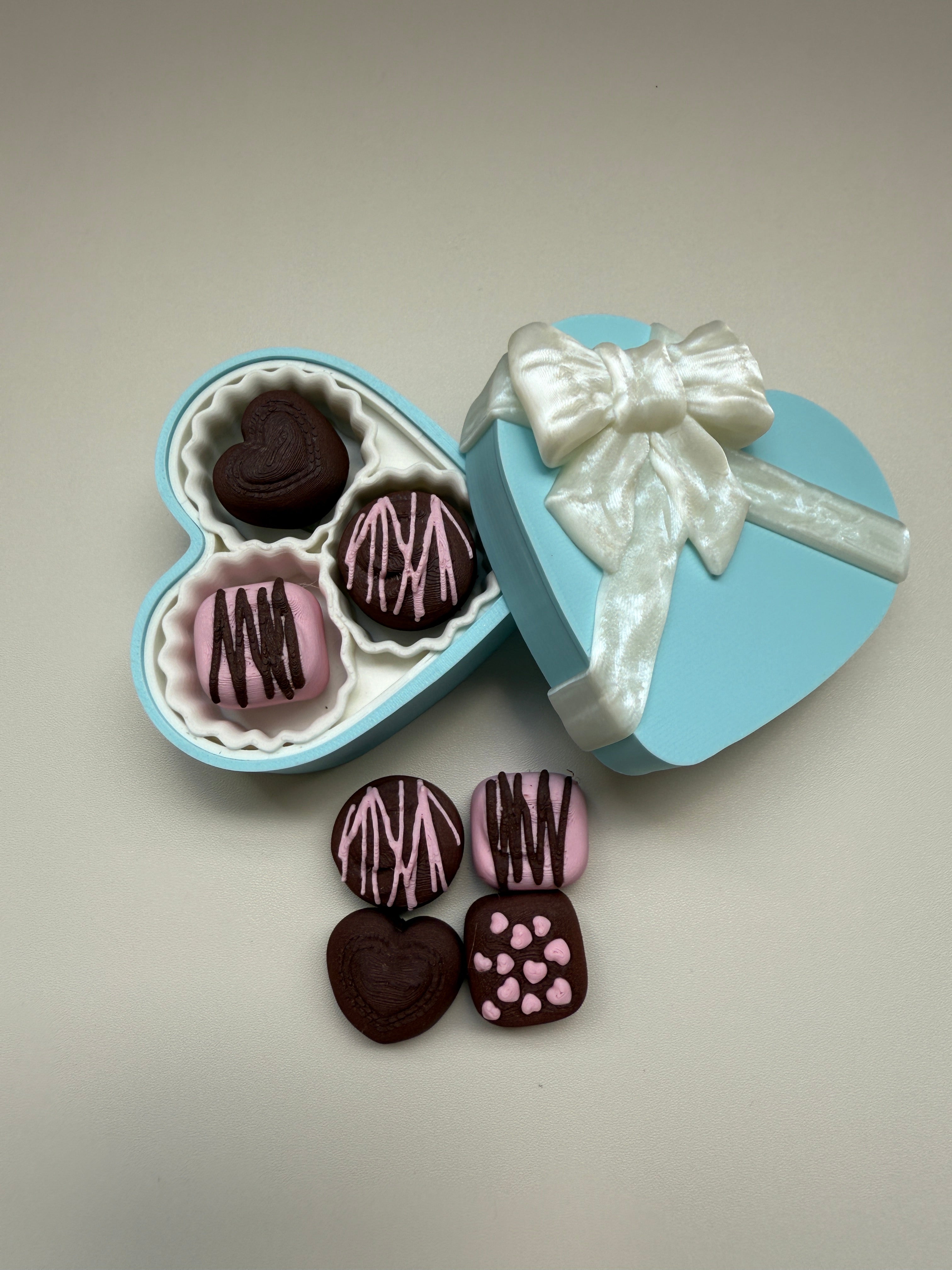 Heart Chocolate Box Clicker