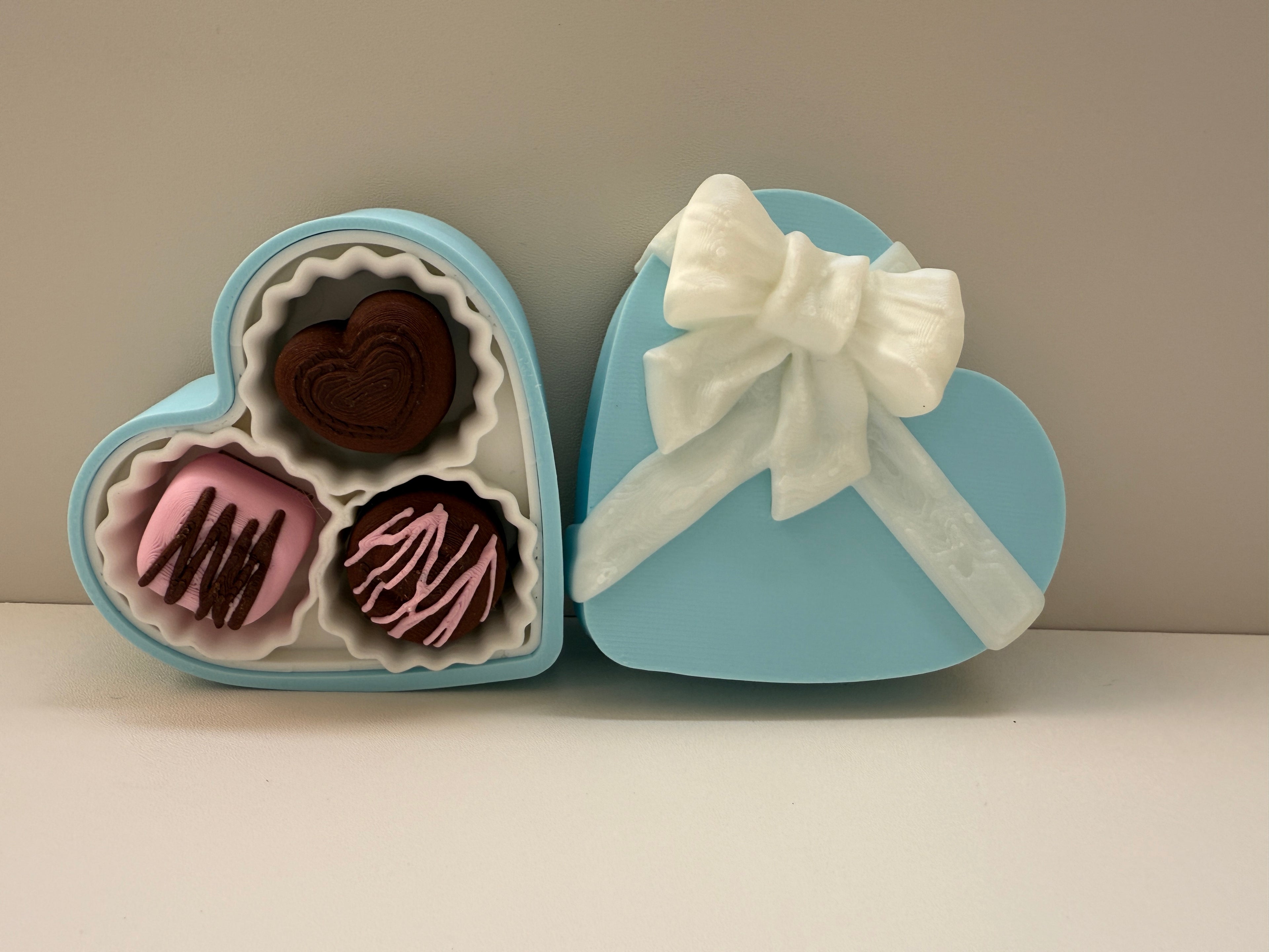 Heart Chocolate Box Clicker