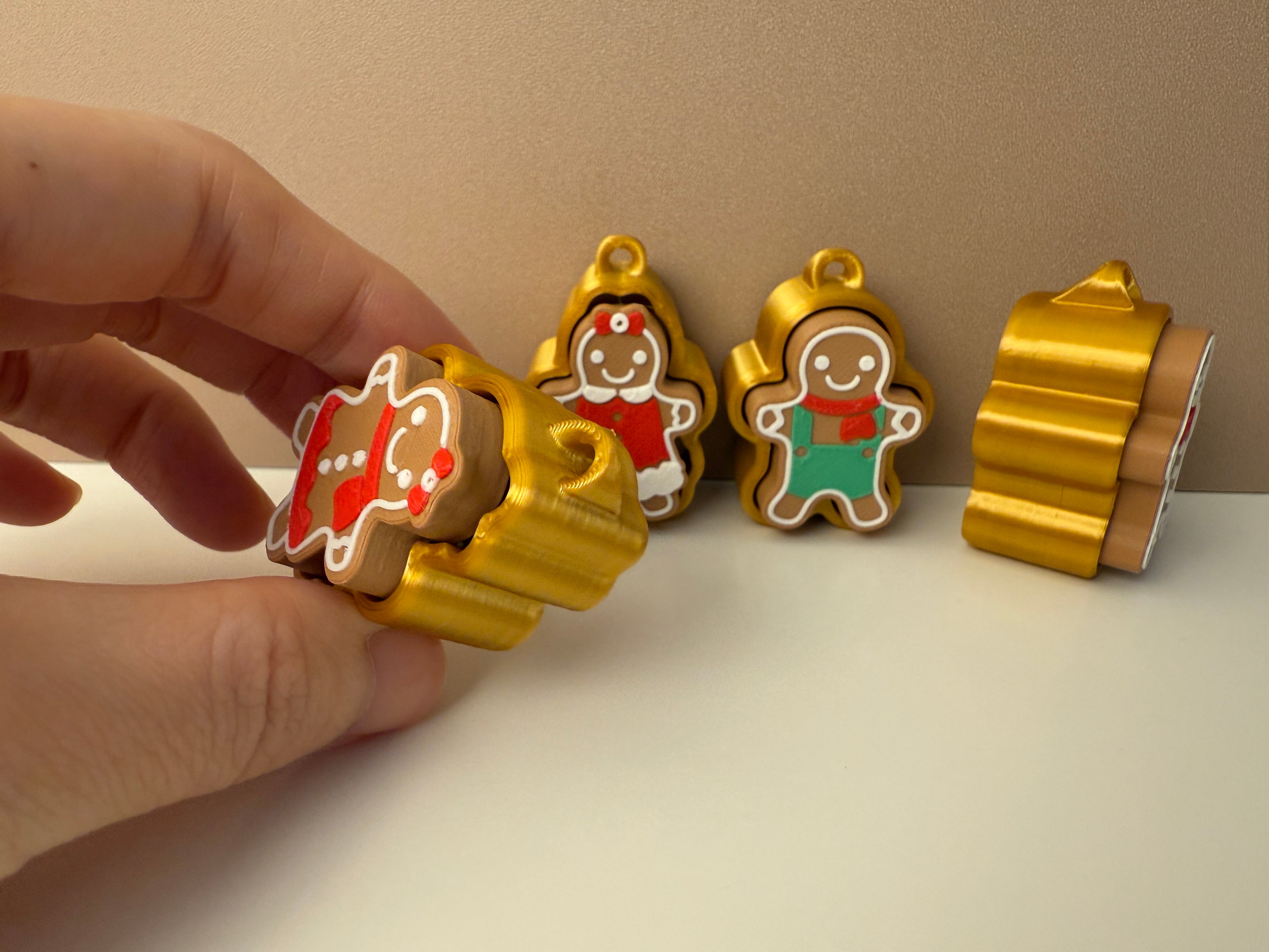 Single Gingerbread Man Keyring Clicker