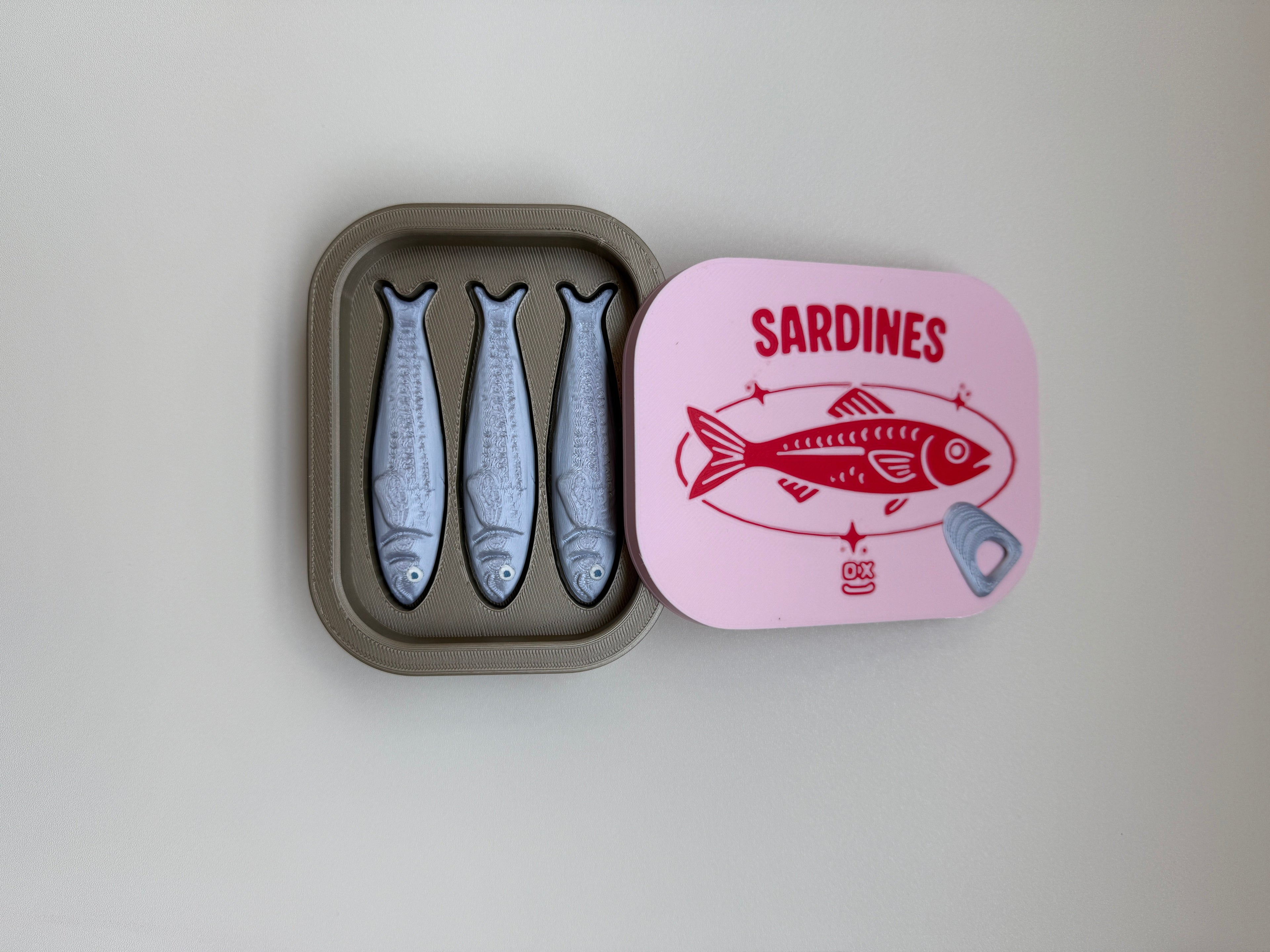 Sardines Tincase Clicker