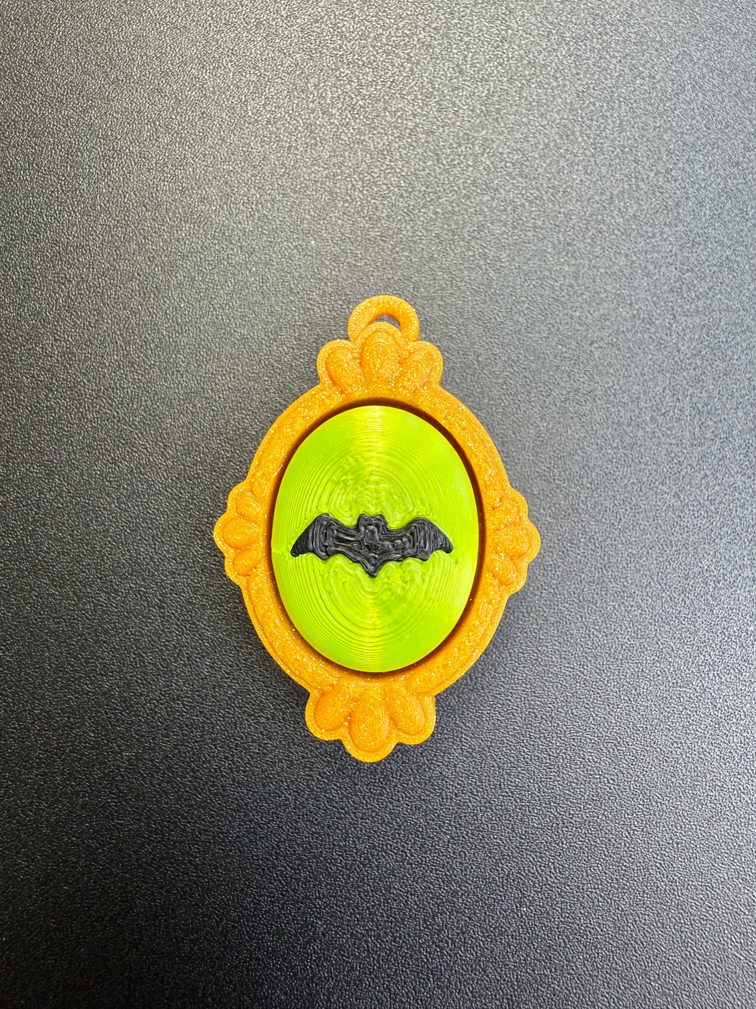 Halloween Antique Frame Keyring Clicker